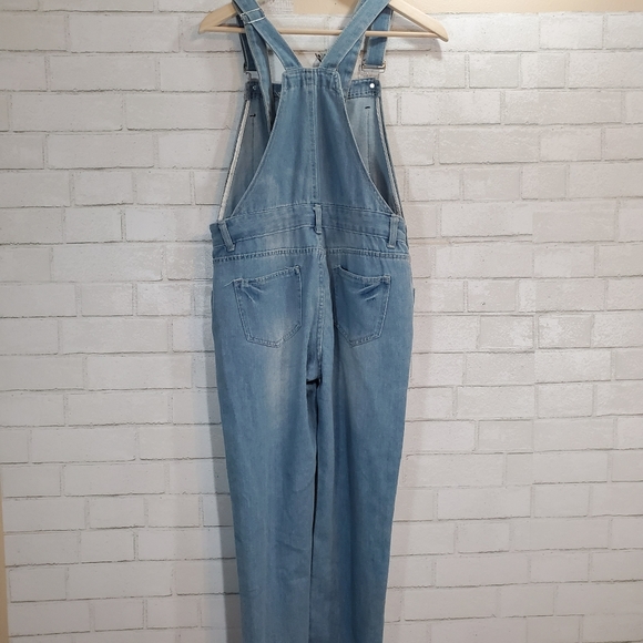 ✔️Distressed jean bib overalls - Picture 15 of 15